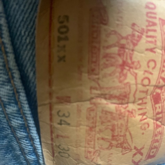 Levi’s 501 denim shorts - Picture 2 of 10